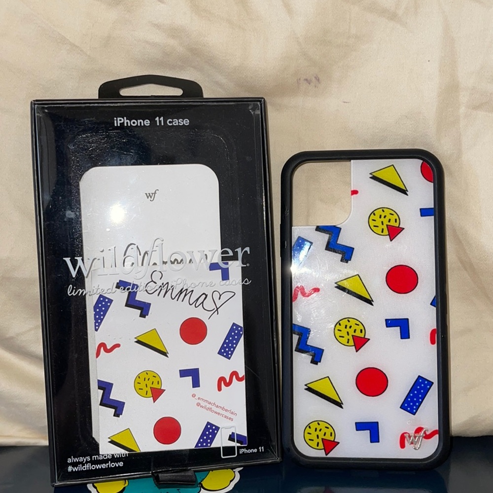 Wildflower x Emma Chamberlain collab iPhone 11